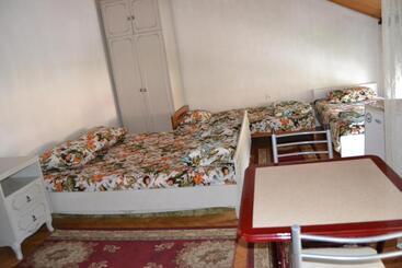 Hostel Valentin