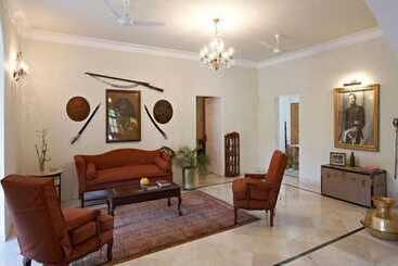 هتل Barwara Kothi