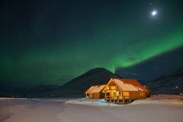 هتل Brimnes Cabins