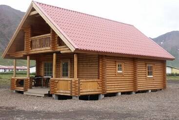 هتل Brimnes Cabins