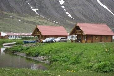 هتل Brimnes Cabins