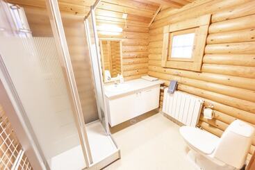 هتل Brimnes Cabins