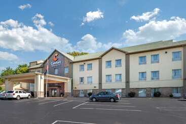 هتل Comfort Inn & Suites