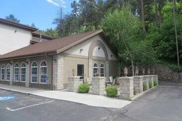 هتل Comfort Inn & Suites Mt. Rushmore