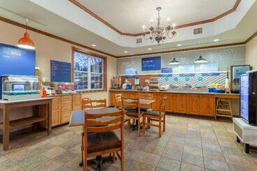 ホテル Comfort Inn & Suites Mt. Rushmore