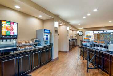 Hotel Comfort Suites