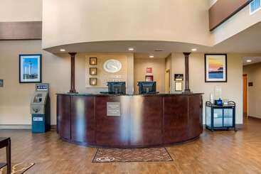 Hotel Comfort Suites
