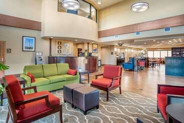 Hotel Comfort Suites