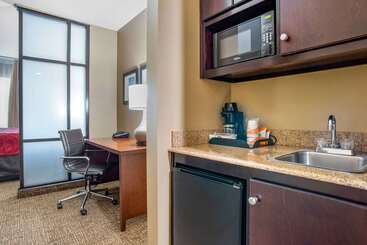 Hotel Comfort Suites