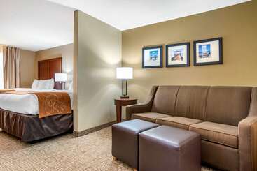 Hotel Comfort Suites
