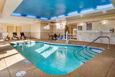 Hotel Comfort Suites