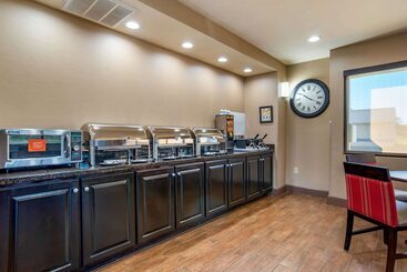 هتل Comfort Suites