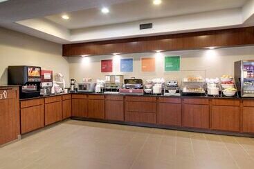 هتل Comfort Suites Tyler South