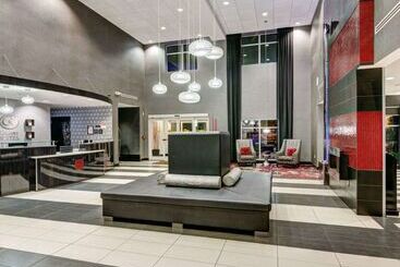 هتل Comfort Suites Williamsburg Historic Area