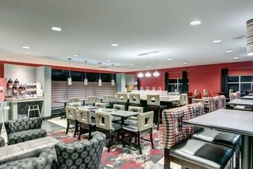 هتل Comfort Suites Williamsburg Historic Area