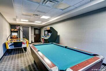 هتل Comfort Suites Williamsburg Historic Area