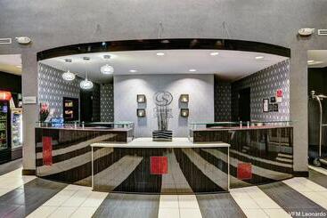 هتل Comfort Suites Williamsburg Historic Area