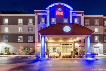 هتل Comfort Suites Williamsburg Historic Area