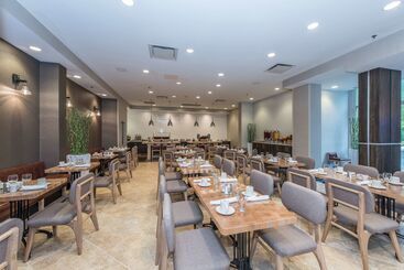 هتل Doubletree By Hilton North Charleston   Convention Center