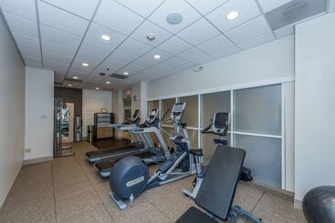 هتل Doubletree By Hilton North Charleston   Convention Center