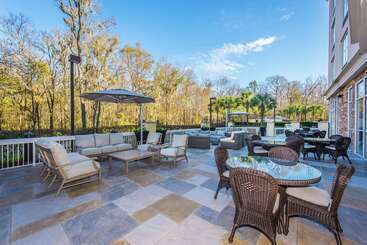 هتل Doubletree By Hilton North Charleston   Convention Center