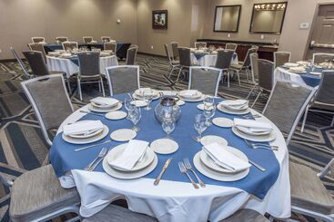 هتل Doubletree By Hilton North Charleston   Convention Center