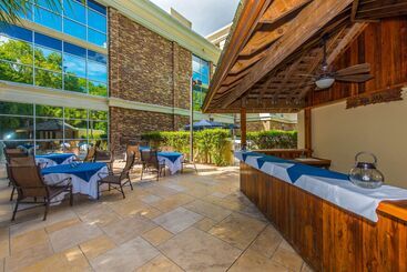 هتل Doubletree By Hilton North Charleston   Convention Center