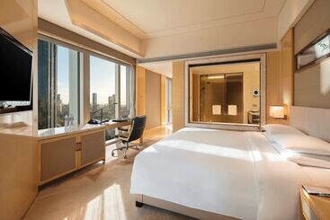 هتل Hilton Dalian