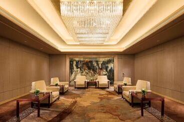 هتل Hilton Dalian