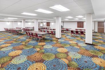 Holiday Inn Express Hotel & Suites Deadwood Gold Dust Casino By Ihg