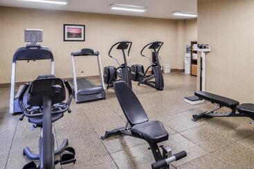 Holiday Inn Express Hotel & Suites Sioux Falls At Empire Mall, An Ihg