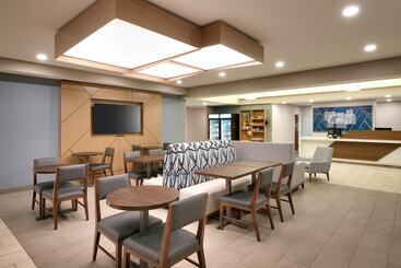 هتل Holiday Inn Express And Suites Helena, An Ihg
