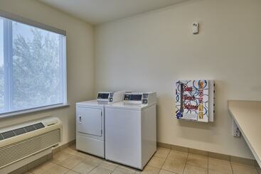 Holiday Inn Express Hotel & Suites Medford Central Point, An Ihg