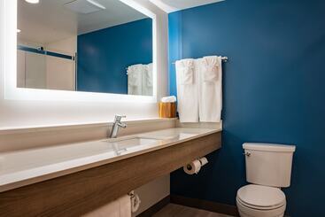 هتل Holiday Inn Express Carneys Point New Jersey Turnpike Exit 1, An Ihg