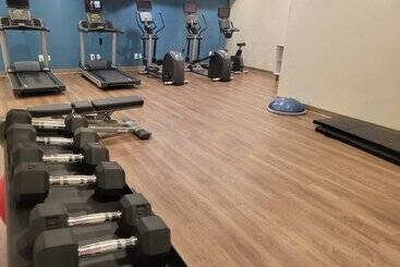 هتل Holiday Inn Express Maspeth, An Ihg