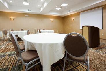 酒店 Holiday Inn & Suites Green Bay Stadium, An Ihg