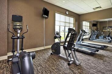 酒店 Holiday Inn & Suites Green Bay Stadium, An Ihg