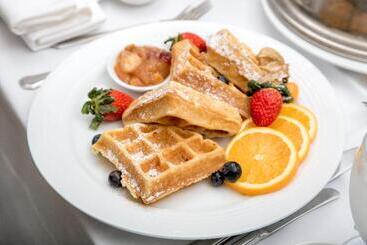 酒店 Holiday Inn & Suites Green Bay Stadium, An Ihg