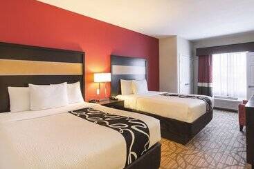 هتل La Quinta By Wyndham Fargo Medical Center