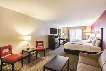 هتل La Quinta By Wyndham Fargo Medical Center