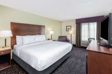 هتل La Quinta By Wyndham Las Vegas Airport South