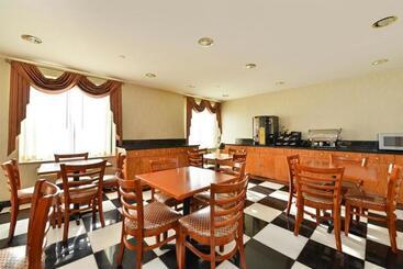 هتل Lex View Inn At Jfk Airport