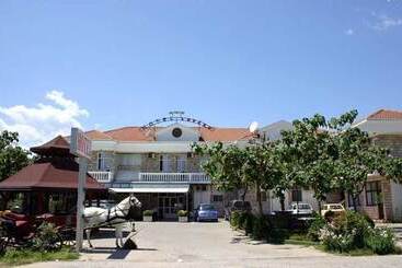 هتل Lovcen