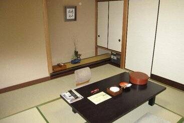 هتل Miyarikyu
