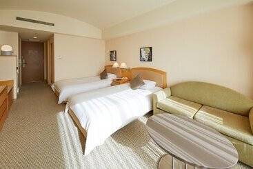 Royal Pines Hotel Urawa