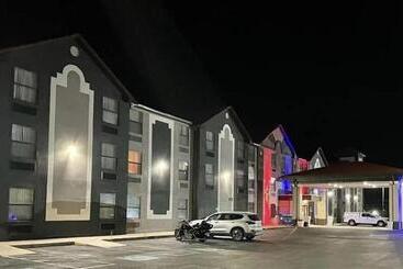 בית מלון כפרי Ruidoso Mountain Inn