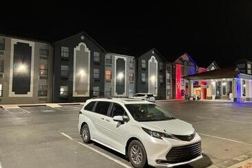 בית מלון כפרי Ruidoso Mountain Inn