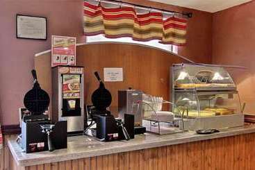 בית מלון כפרי Ruidoso Mountain Inn
