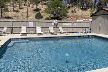 هتل Ruidoso Mountain Inn