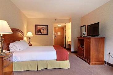 בית מלון כפרי Ruidoso Mountain Inn